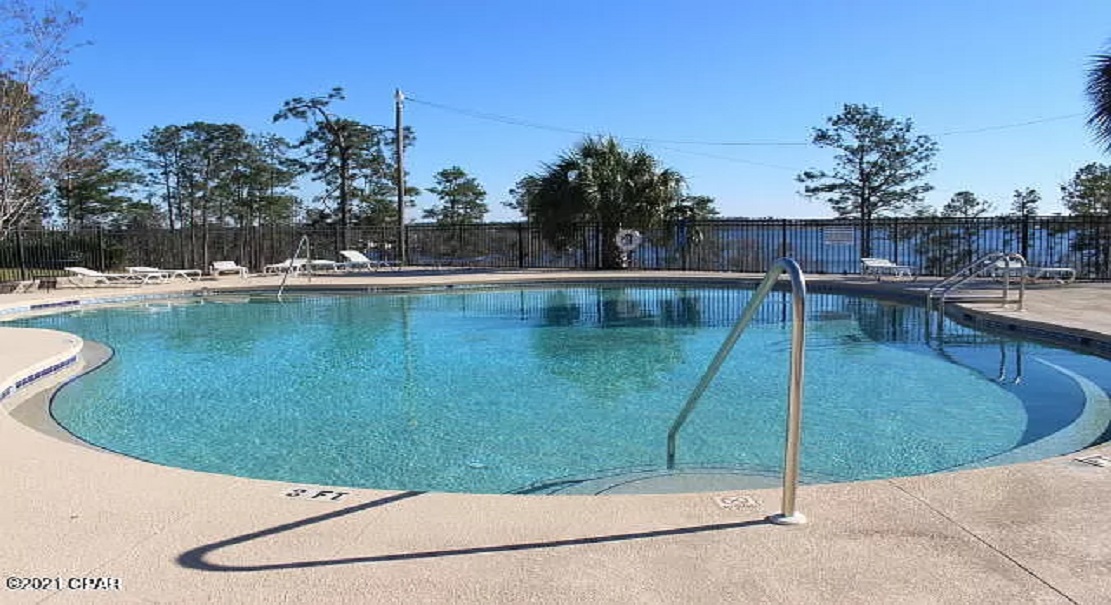 Lot For Sale Compass Lake Hills Jackson FL 1.126 acres, Camping